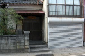 あずさ正面